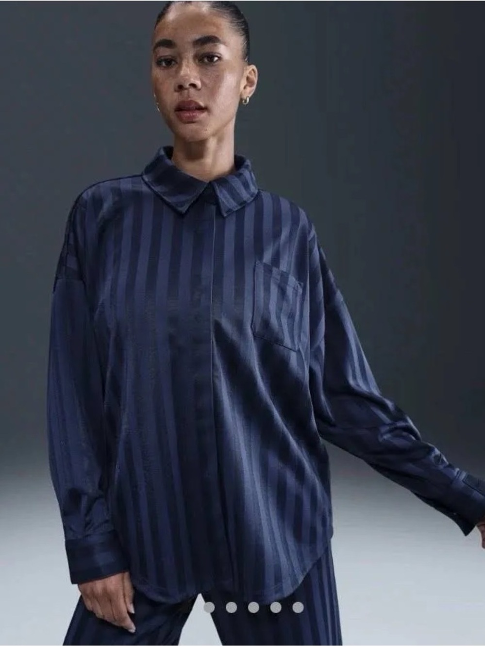 Nike Sportswear
Women's Oversized Jacquard Striped Button-Down Shirt